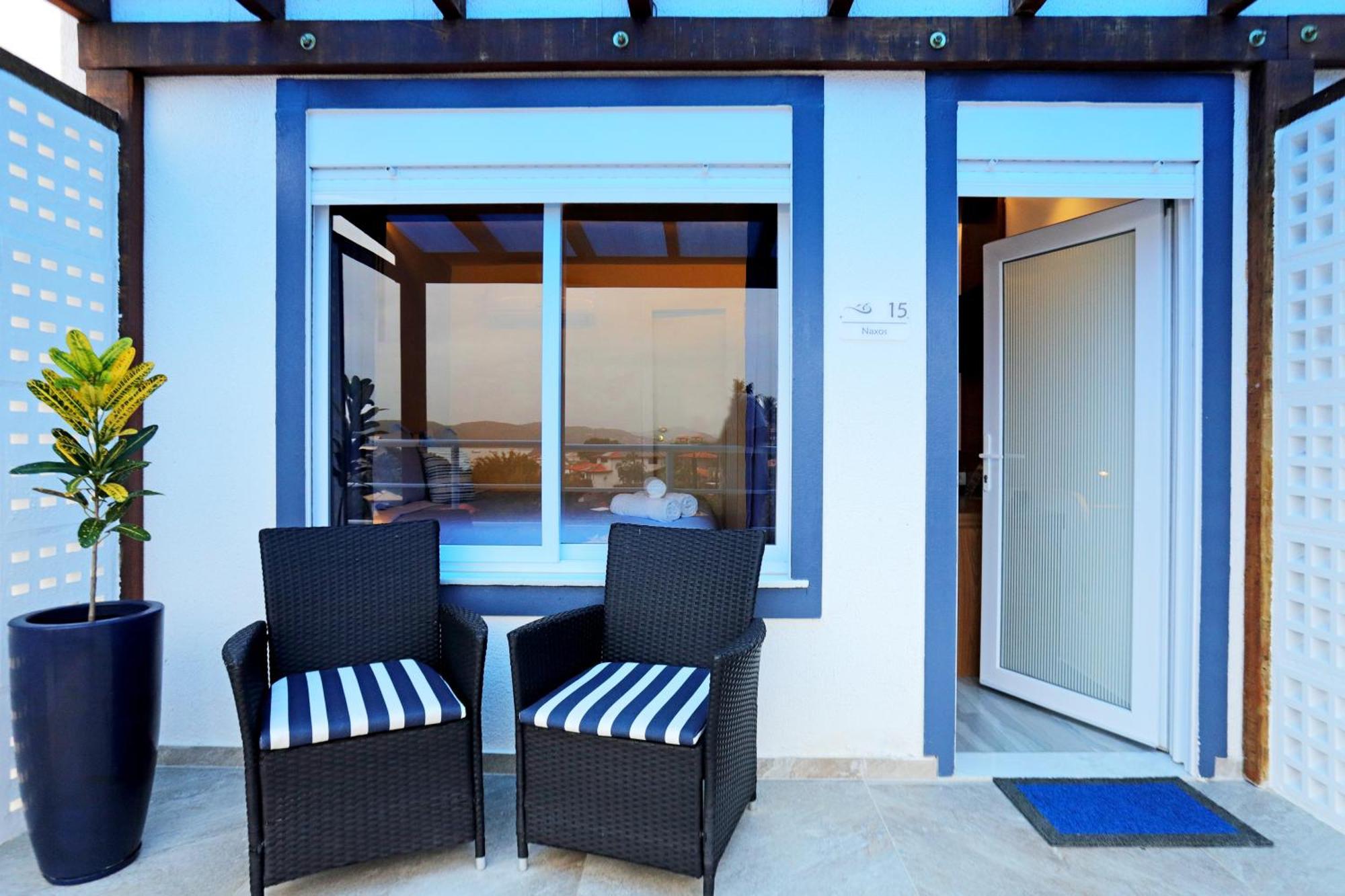 Santorini Inn